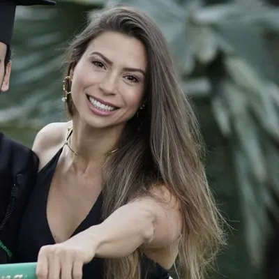 Yula Naves profile