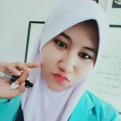 yulia rahmAwati profile
