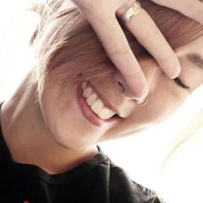 YULIA SONG 율리아 profile