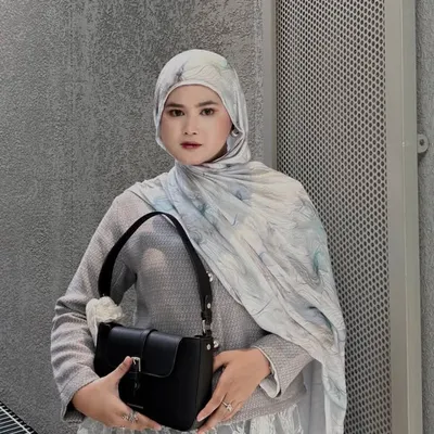 Yumi Anjani profile