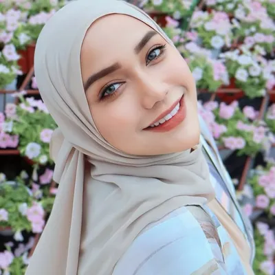Yuna Zainal profile