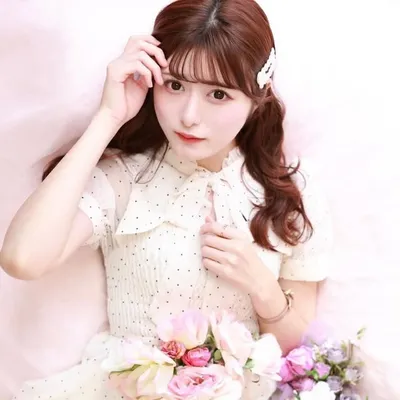 白石友梨 profile