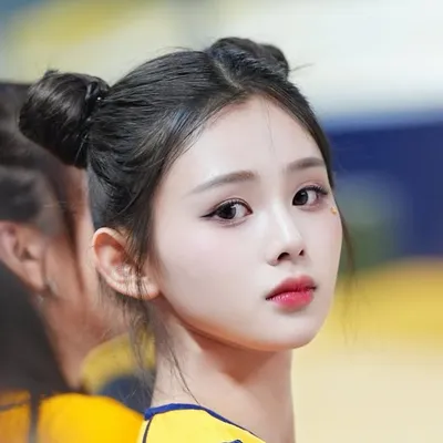 謝予容/容容(2)🌸 profile
