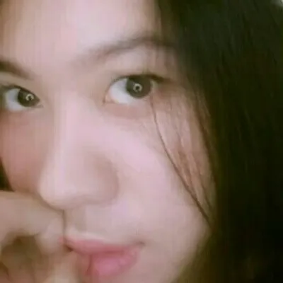 Yustika Putriani Ogja 🐥 profile