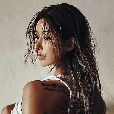 윤 지 ❤︎ profile