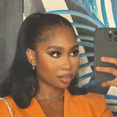 Ebube Yvonne ๐ profile