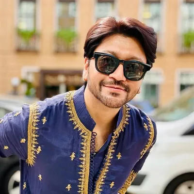 Moksharth Vora profile