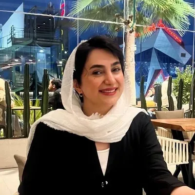 زرین profile