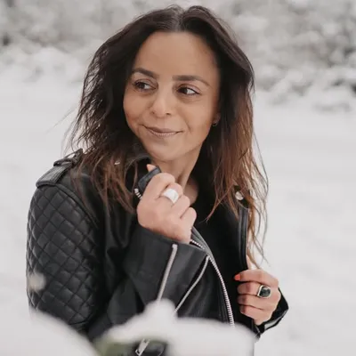 Mina profile