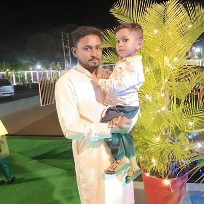 Zeeshan Khan profile