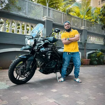 ZEESHAN LAKHA profile