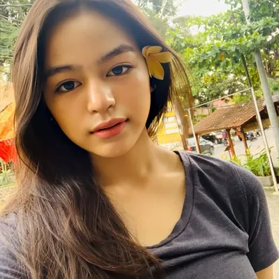 Roosalina Zefanya Maureen profile