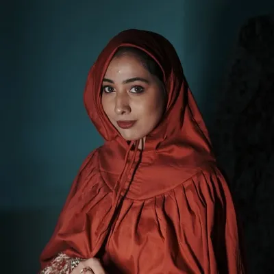 Zehra Huzefa | Makeup | Fashion |Art profile