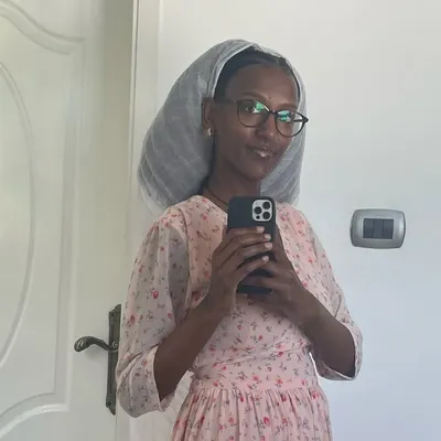 ፍረወይኒ | Freweyni profile