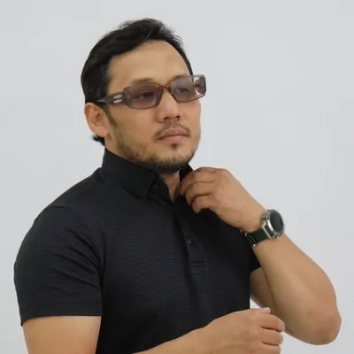 Киносценарист, кинорежиссер profile