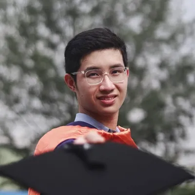 Zhang Wei 章为 profile