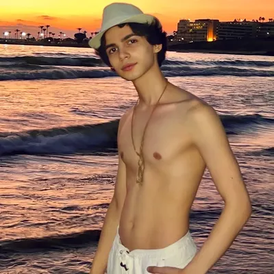 ziad omayrat profile