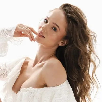 Zlata Vertigel profile