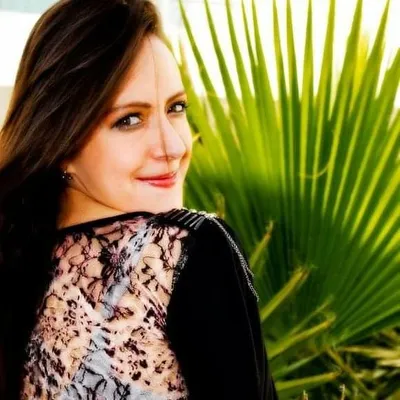 Zoe Freyre profile