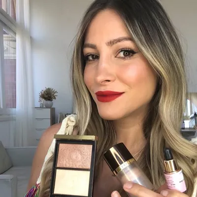Melbourne Makeup Artist | Zoe Karlis profile