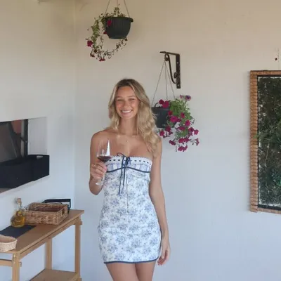 Zoë profile