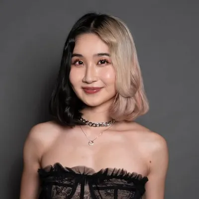 Zoe! profile