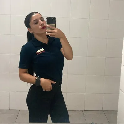 Zoe Ivone profile