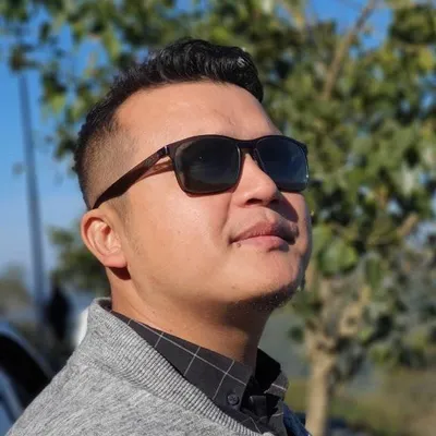 Zo Sailo profile
