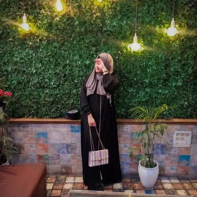 Zoya Irum profile