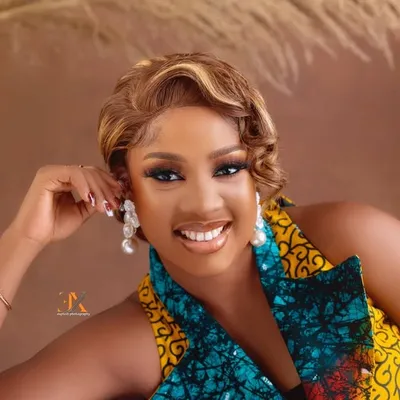 Seun Osigbesan profile