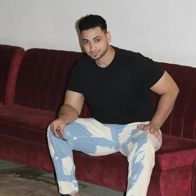 Zubair Khan profile