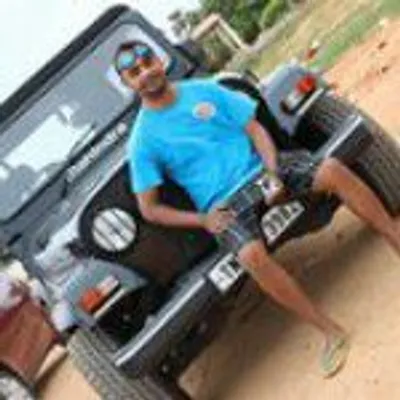 Zu Dsouza profile