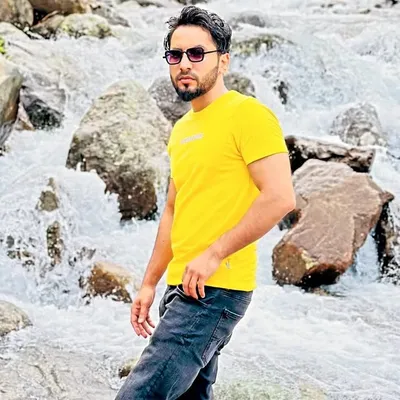 MoTsHiM (موعتشم) profile