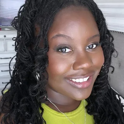 Zuri Marie profile