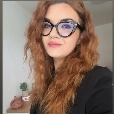 Zuzana profile